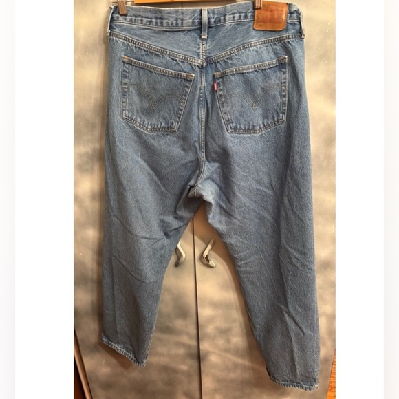Women’s 501 Original Fit Jeans - Picture 4 of 5